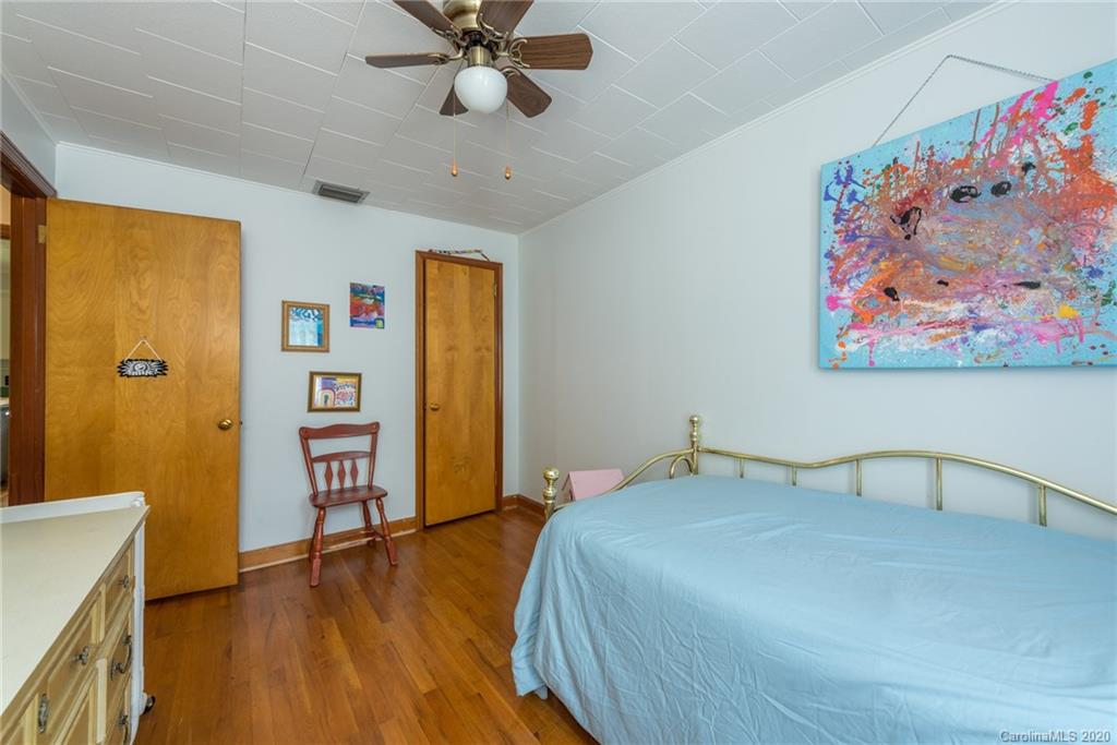 142 Eastwood Avenue Swannanoa NC 28778