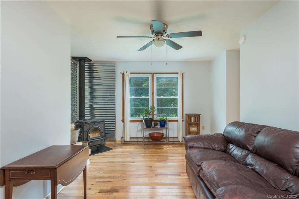142 Eastwood Avenue Swannanoa NC 28778