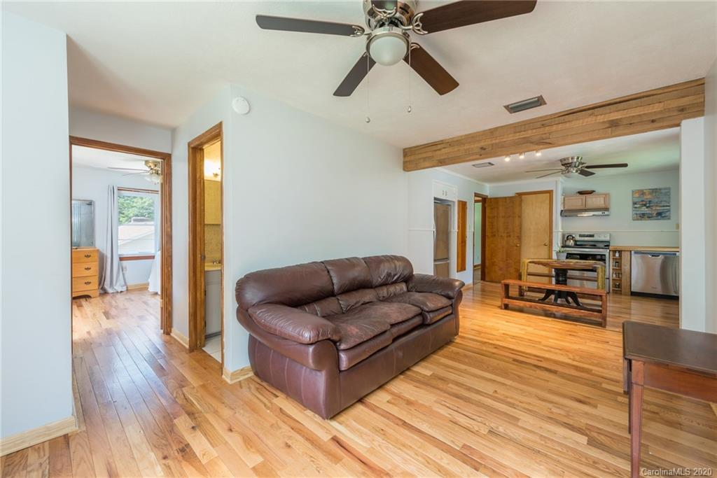142 Eastwood Avenue Swannanoa NC 28778