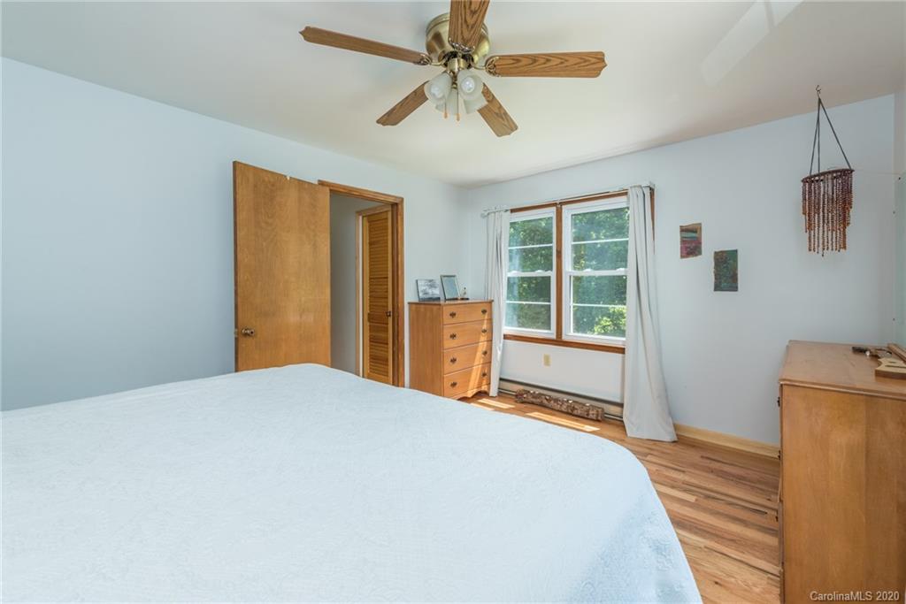 142 Eastwood Avenue Swannanoa NC 28778