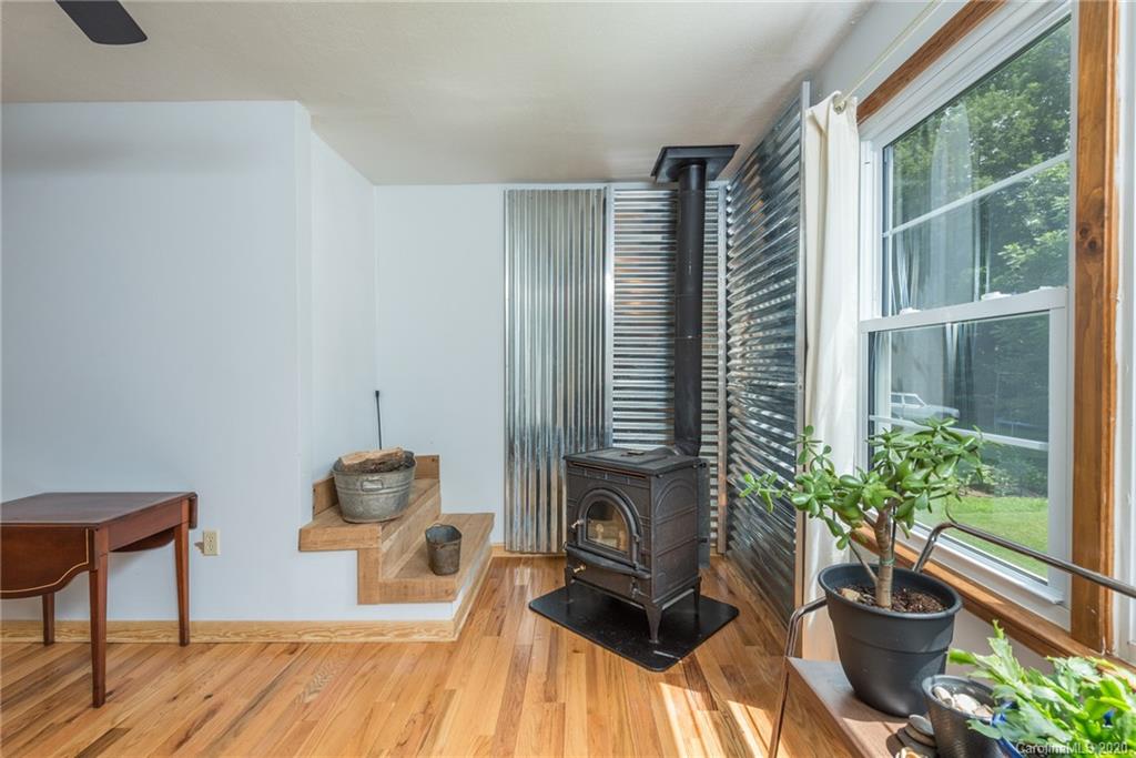 142 Eastwood Avenue Swannanoa NC 28778