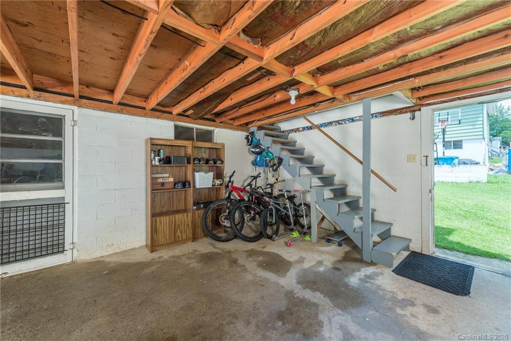 142 Eastwood Avenue Swannanoa NC 28778