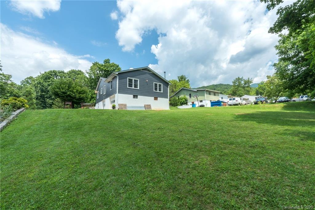 142 Eastwood Avenue Swannanoa NC 28778