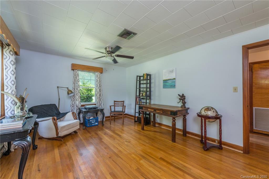 142 Eastwood Avenue Swannanoa NC 28778