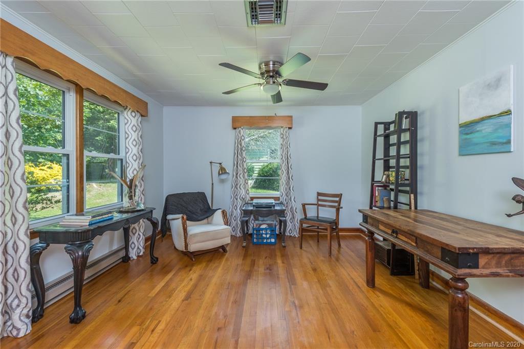 142 Eastwood Avenue Swannanoa NC 28778