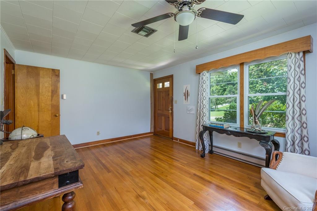 142 Eastwood Avenue Swannanoa NC 28778