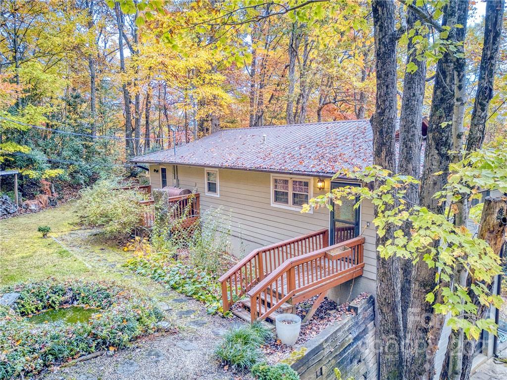 1572 Joe Carver Road Waynesville NC 28785