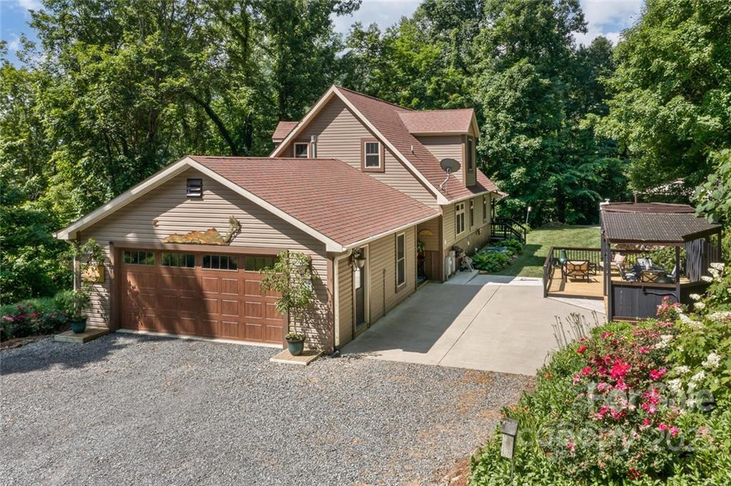 720 Spring Valley Drive Waynesville NC 28786