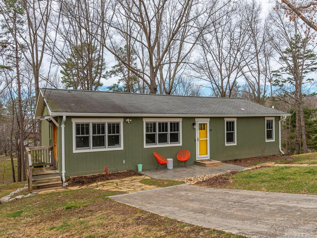 25 Roberts Street Weaverville NC 28787