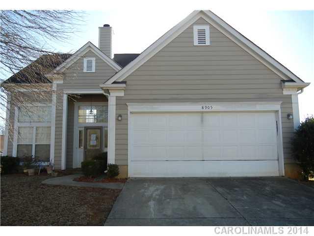 8905 Tendring Court Charlotte NC 28215