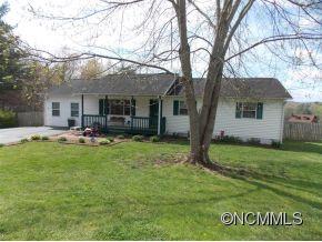 17 Hunters Field Lane Mills River NC 28759