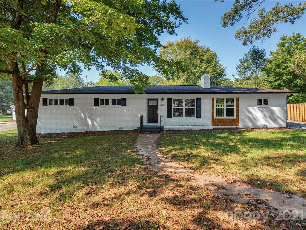 6915 Lakeside Drive Charlotte NC 28215