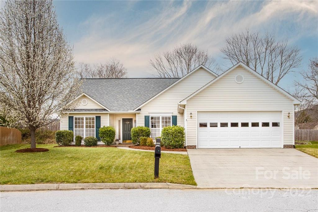 139 N Sunberry Trail Fletcher NC 28732
