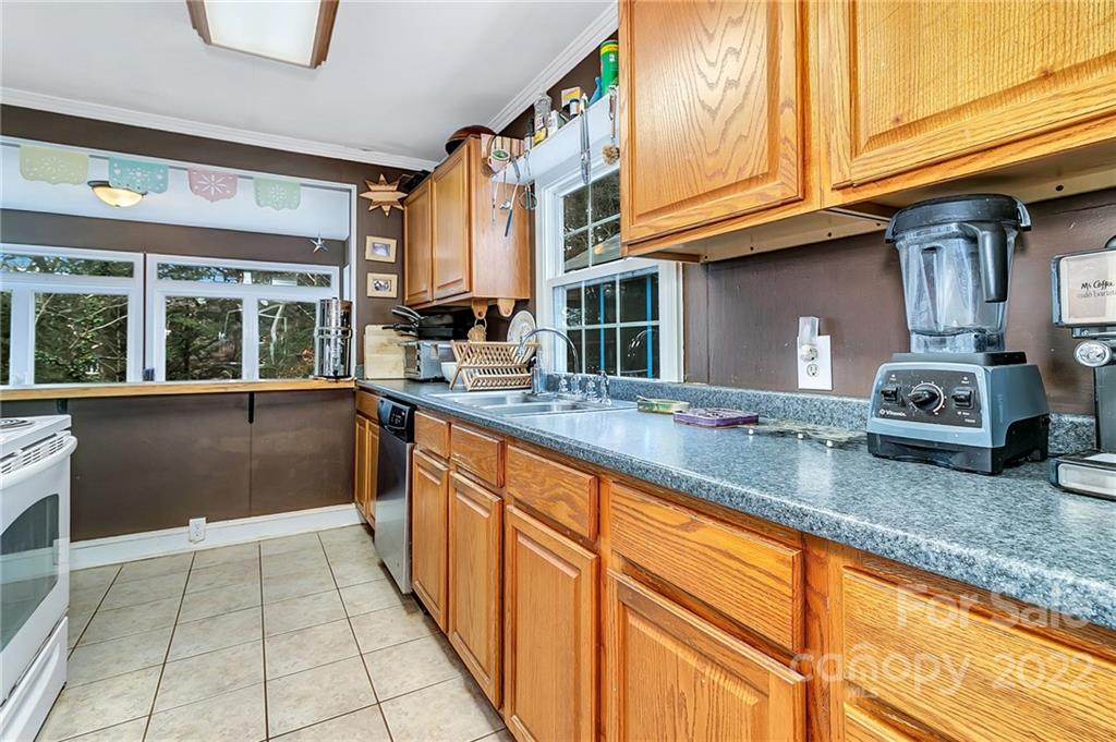 16 Kingwood Place Asheville NC 28804
