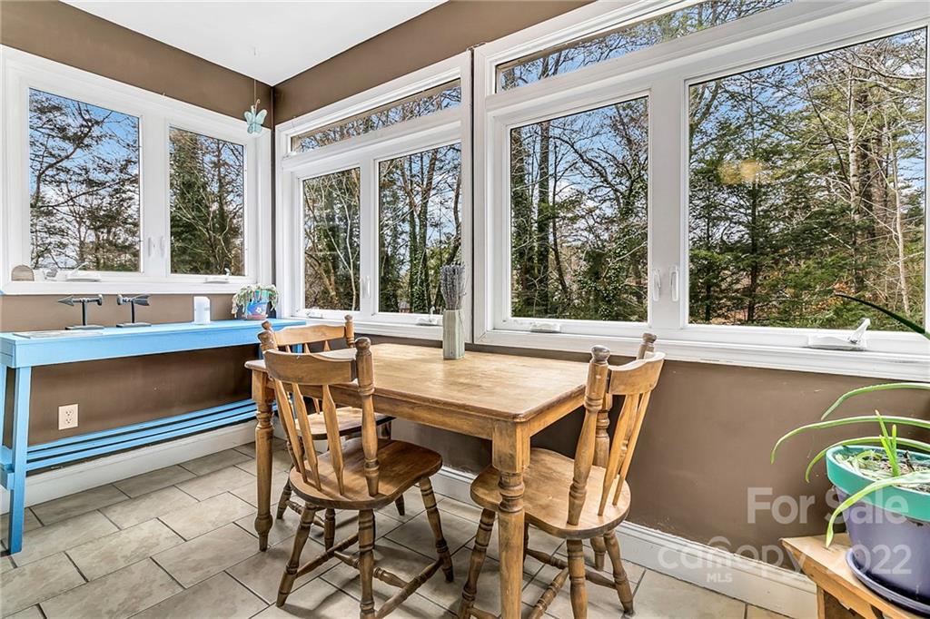 16 Kingwood Place Asheville NC 28804