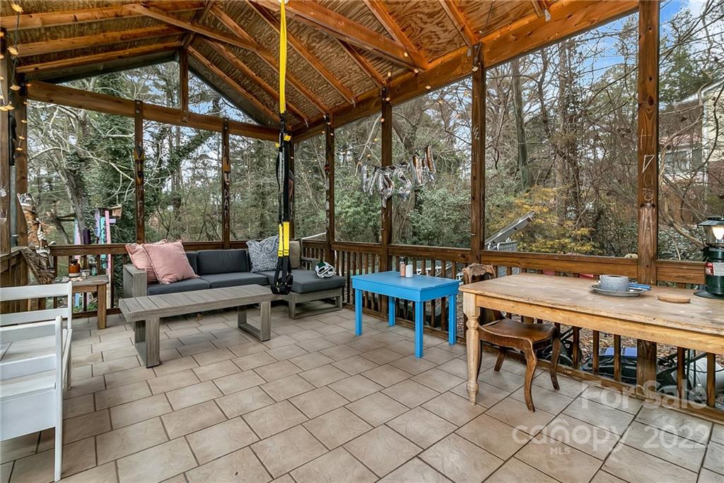 16 Kingwood Place Asheville NC 28804