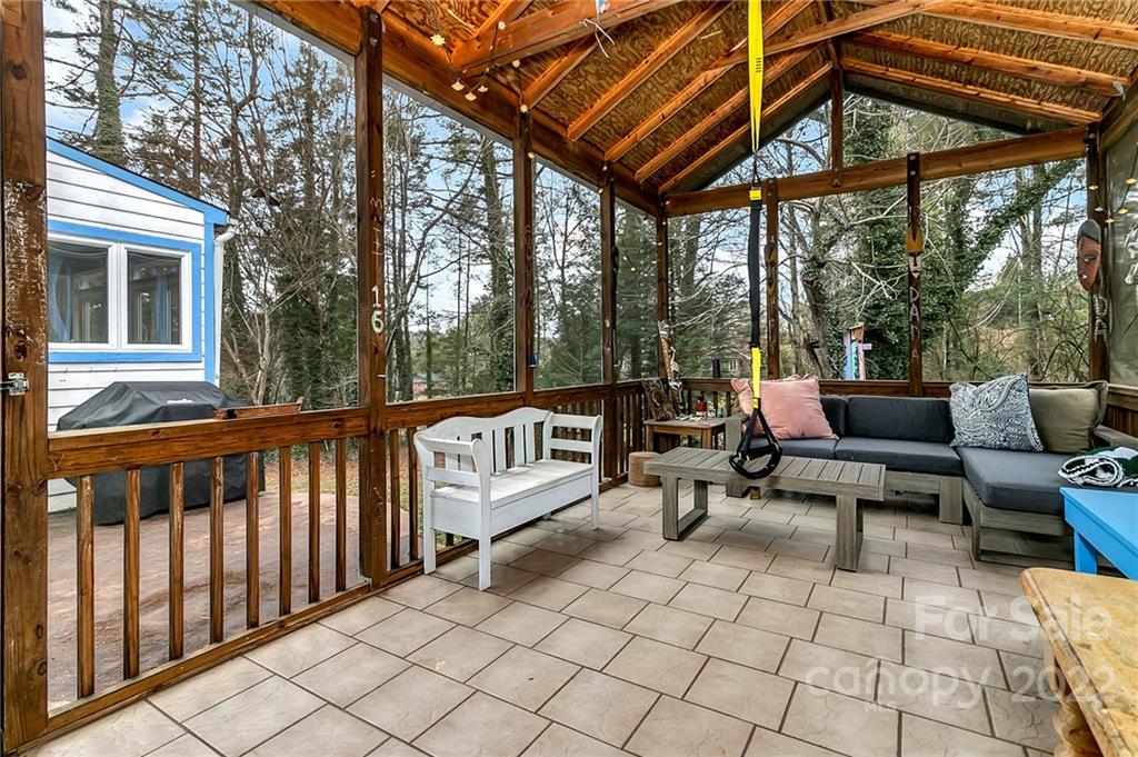 16 Kingwood Place Asheville NC 28804