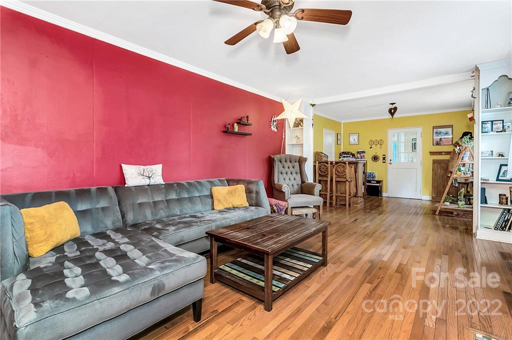 16 Kingwood Place Asheville NC 28804
