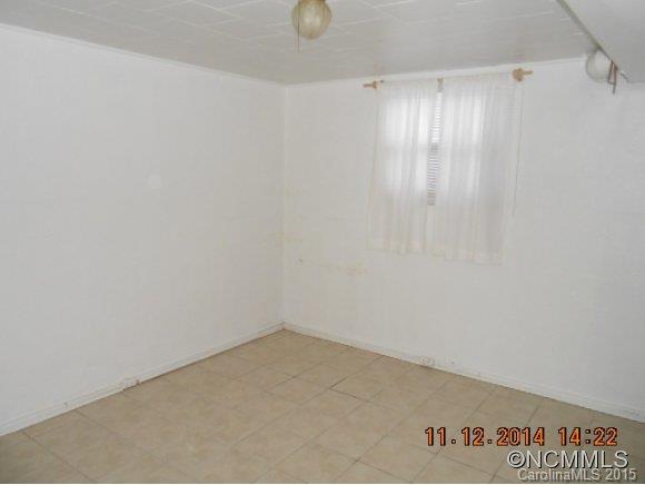 504 Deaverview Road Asheville NC 28806
