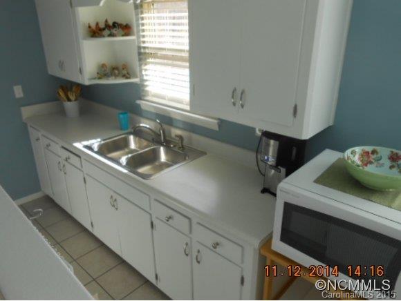 504 Deaverview Road Asheville NC 28806