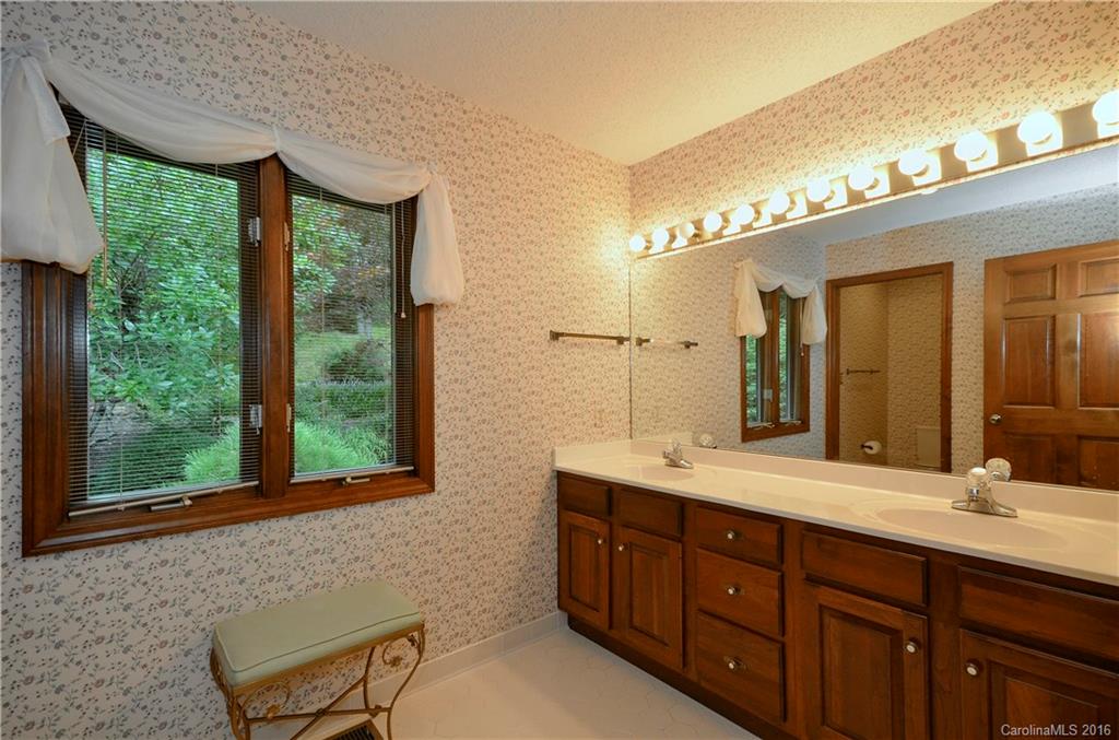 208 Blue Ridge Vista Asheville NC 28805