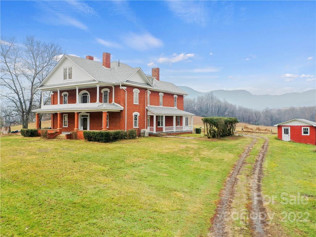 5593 Old Clyde Road Clyde NC 28721