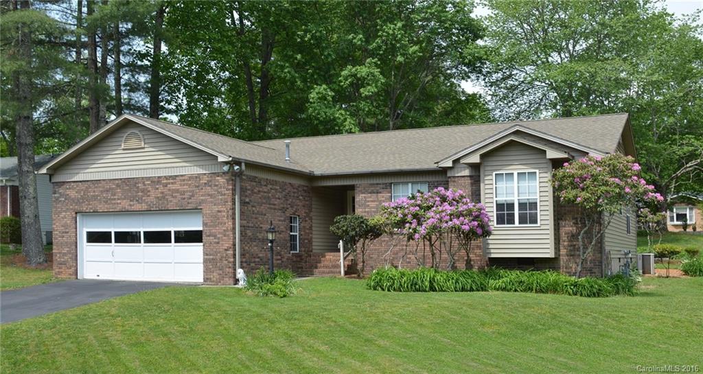 25 St Andrews Drive Etowah NC 28729