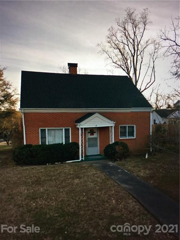 6 Church Street Weaverville NC 28787