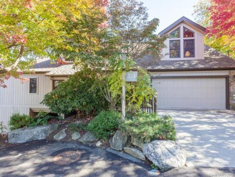 373 Rhododendron Drive Burnsville NC 28714