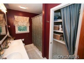 109 Dellwood Avenue Swannanoa NC 28778