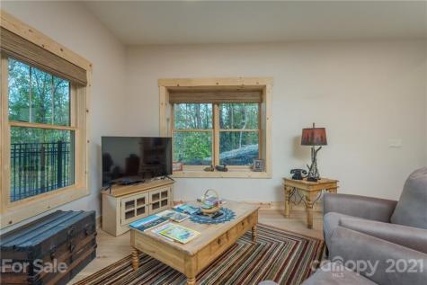 111 Havens Creek Road Black Mountain NC 28711