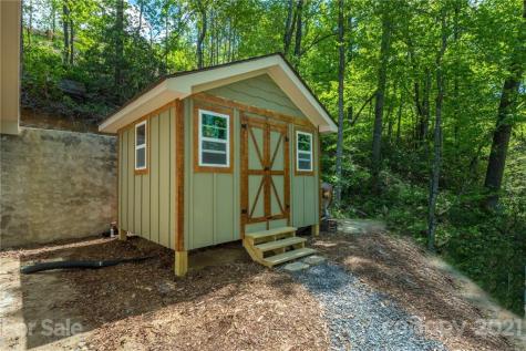 111 Havens Creek Road Black Mountain NC 28711