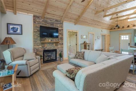 111 Havens Creek Road Black Mountain NC 28711