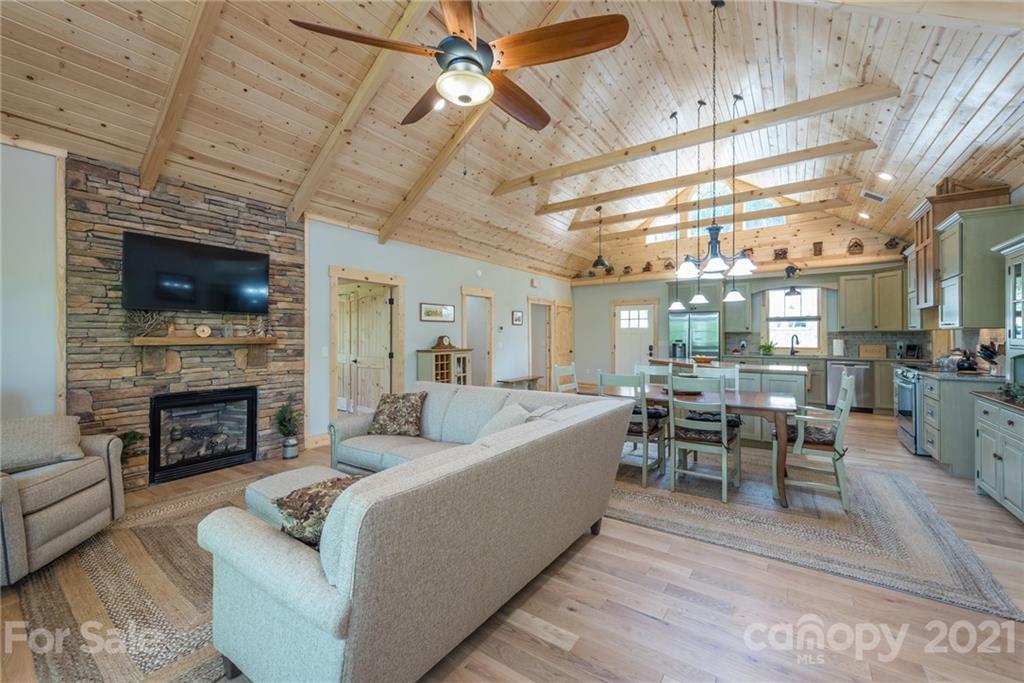 111 Havens Creek Road Black Mountain NC 28711