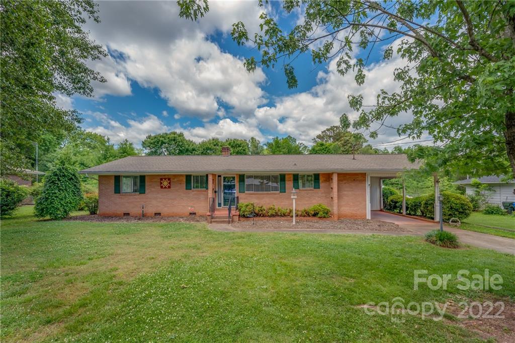 136 Crestview Street Rutherfordton NC 28139