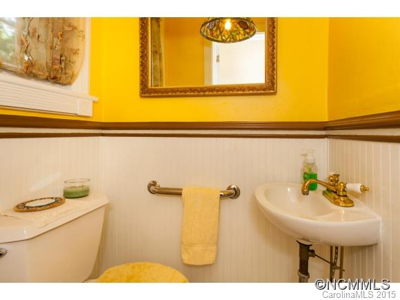 25 Linden Avenue Asheville NC 28801