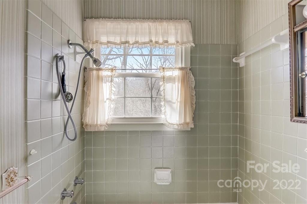 109 Richard Lane Black Mountain NC 28711