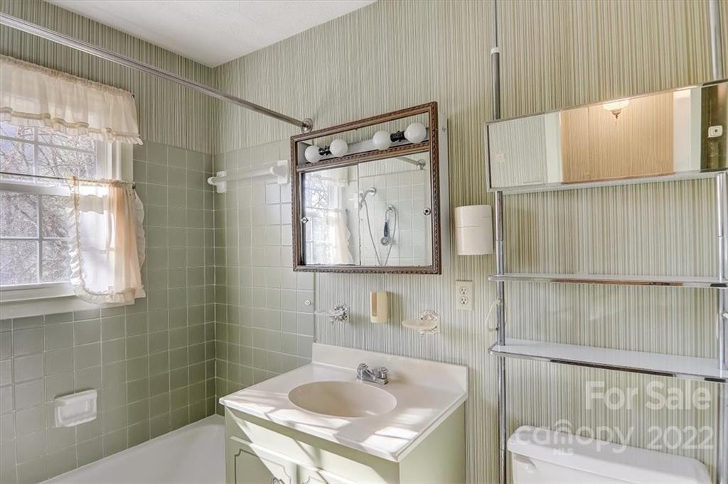109 Richard Lane Black Mountain NC 28711