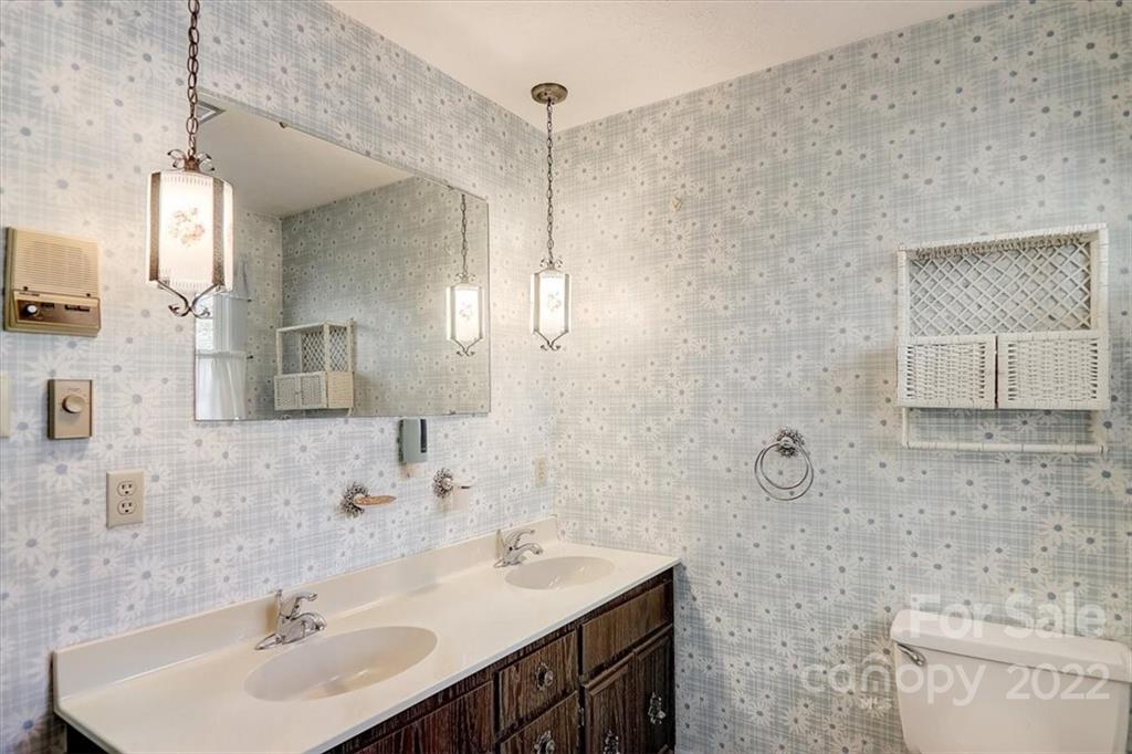 109 Richard Lane Black Mountain NC 28711