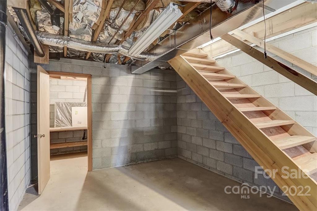 109 Richard Lane Black Mountain NC 28711