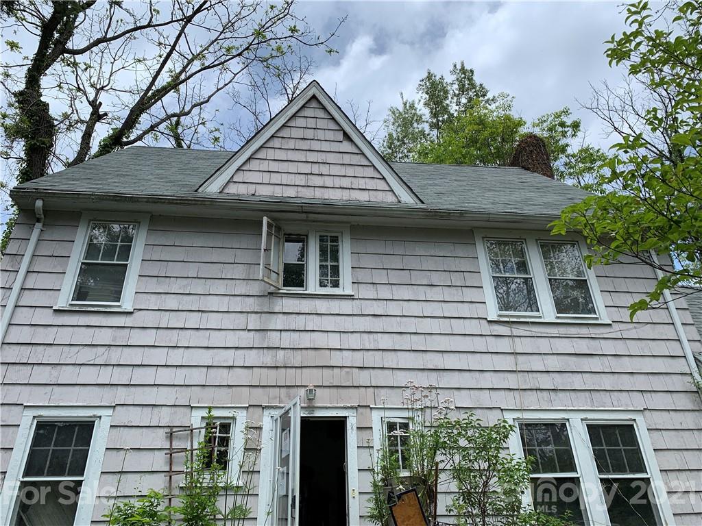 61 Central Avenue Weaverville NC 28787