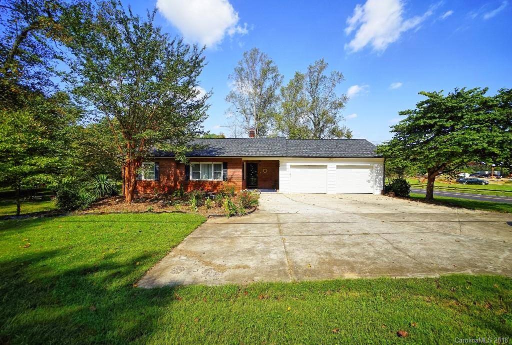 2534 Hickory Highway Statesville NC 28677