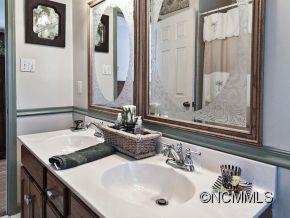 208 Stonewall Avenue Swannanoa NC 28778