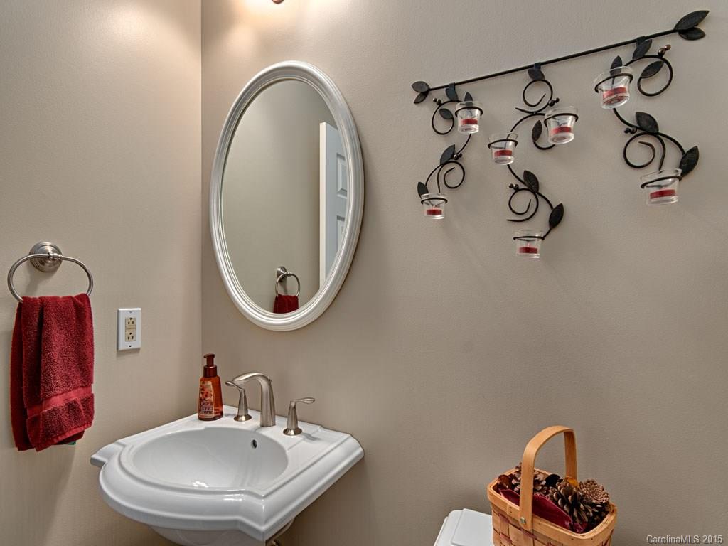 37 Wilderness Road Asheville NC 28804