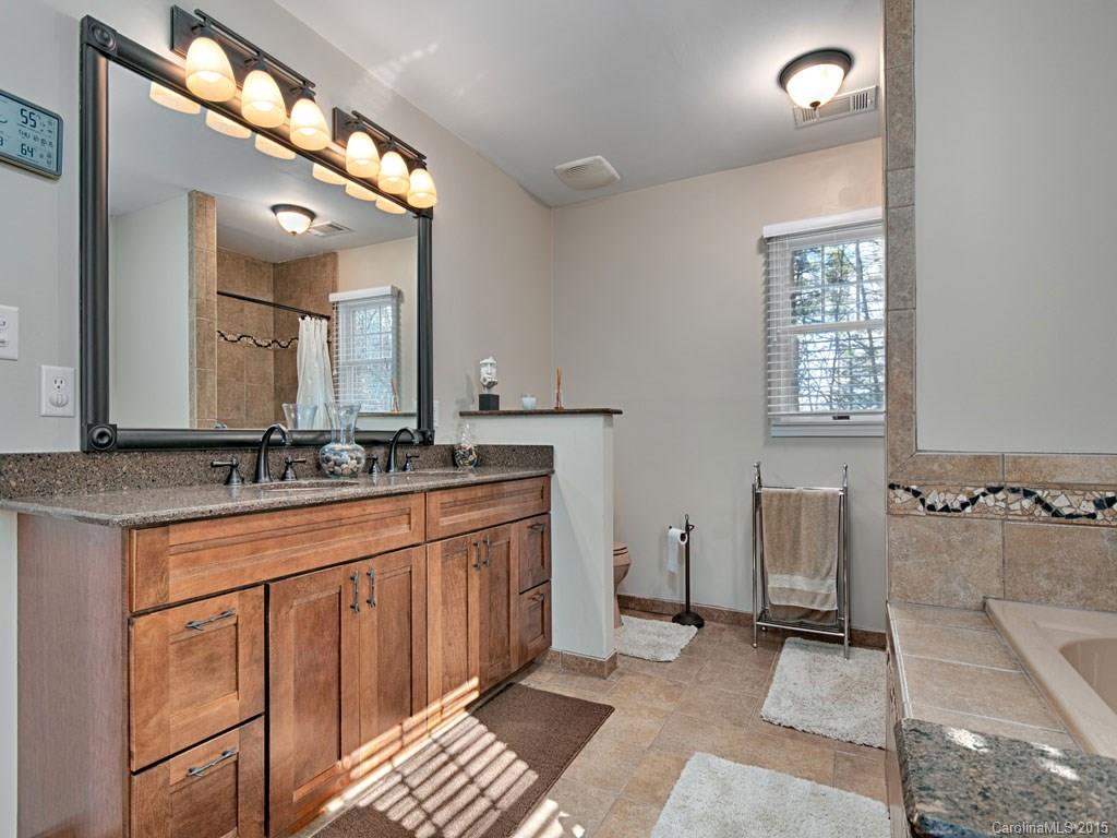 37 Wilderness Road Asheville NC 28804