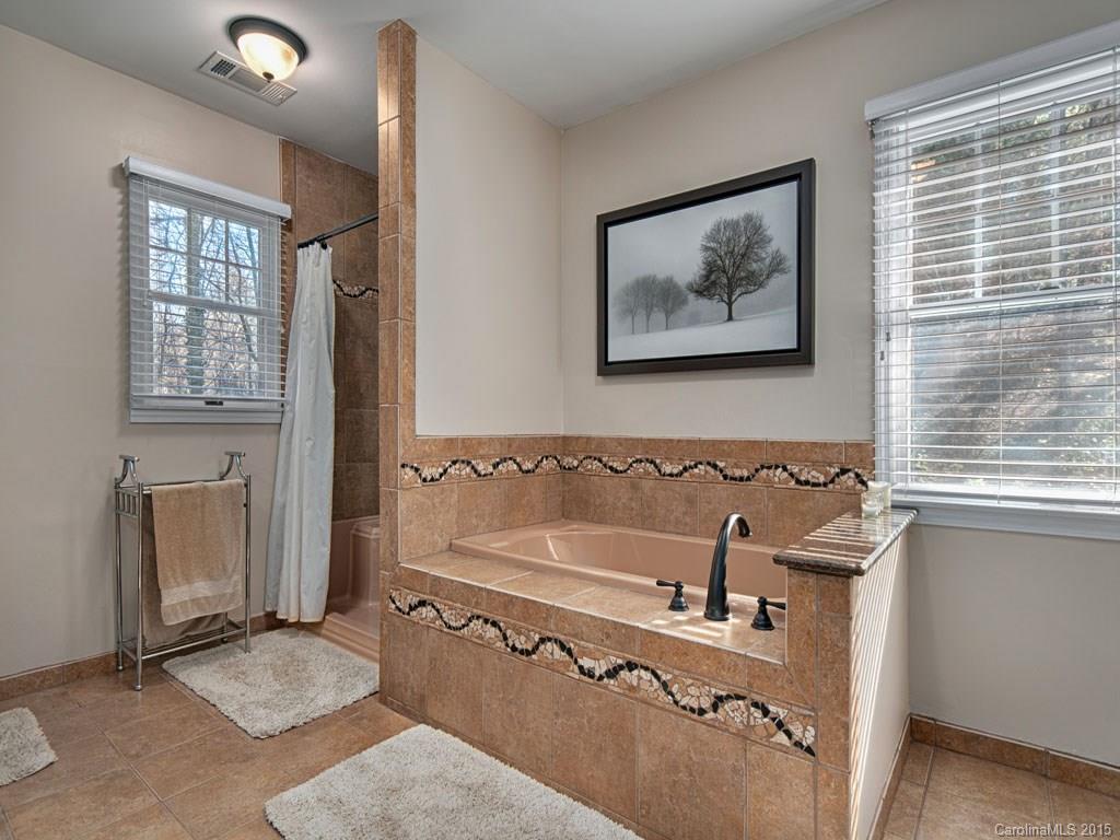 37 Wilderness Road Asheville NC 28804