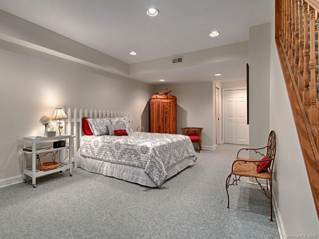 37 Wilderness Road Asheville NC 28804