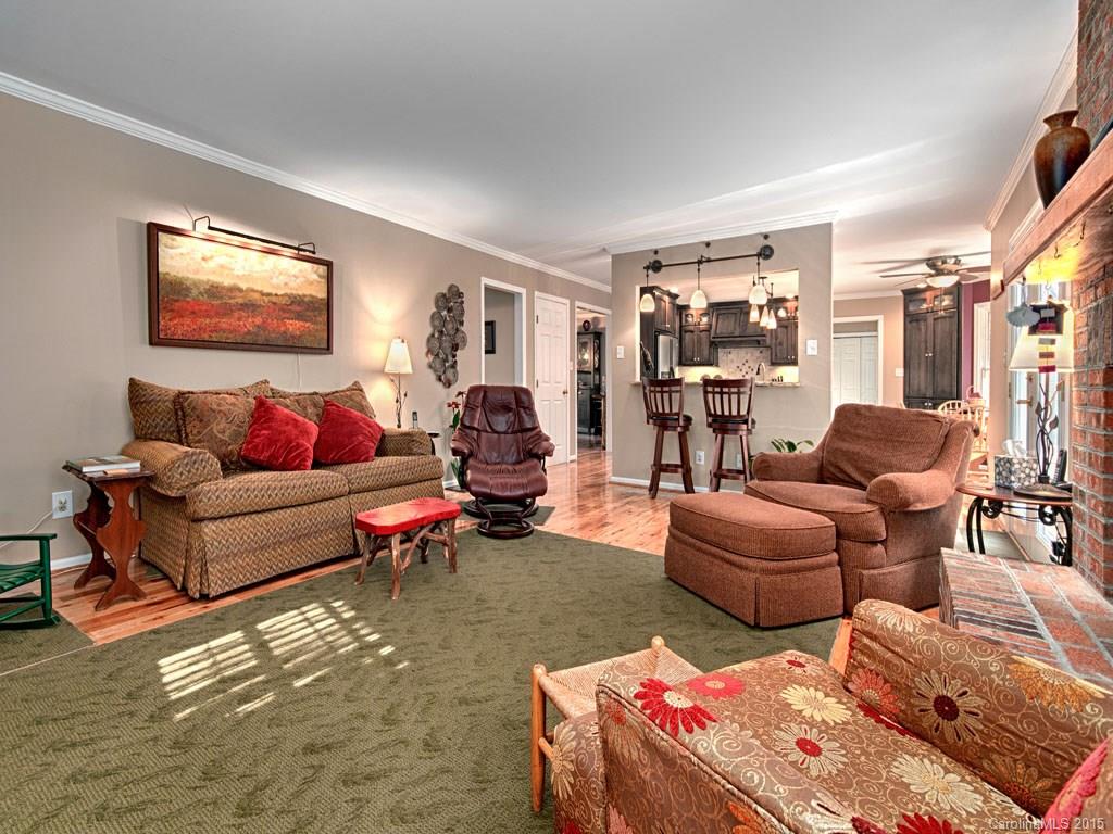 37 Wilderness Road Asheville NC 28804