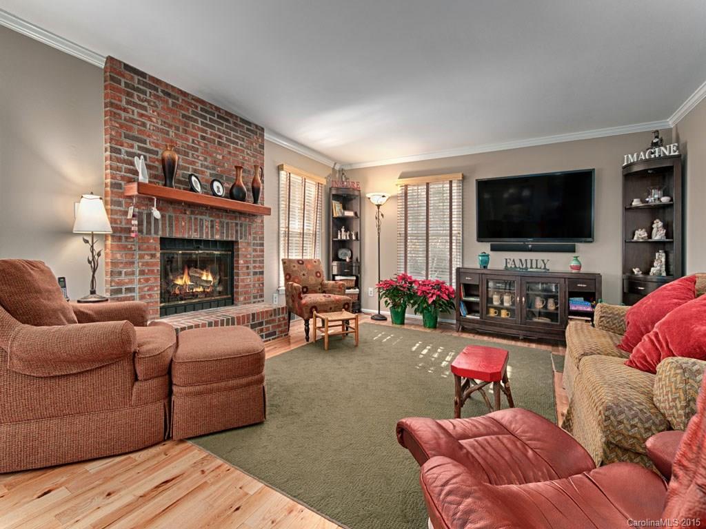 37 Wilderness Road Asheville NC 28804