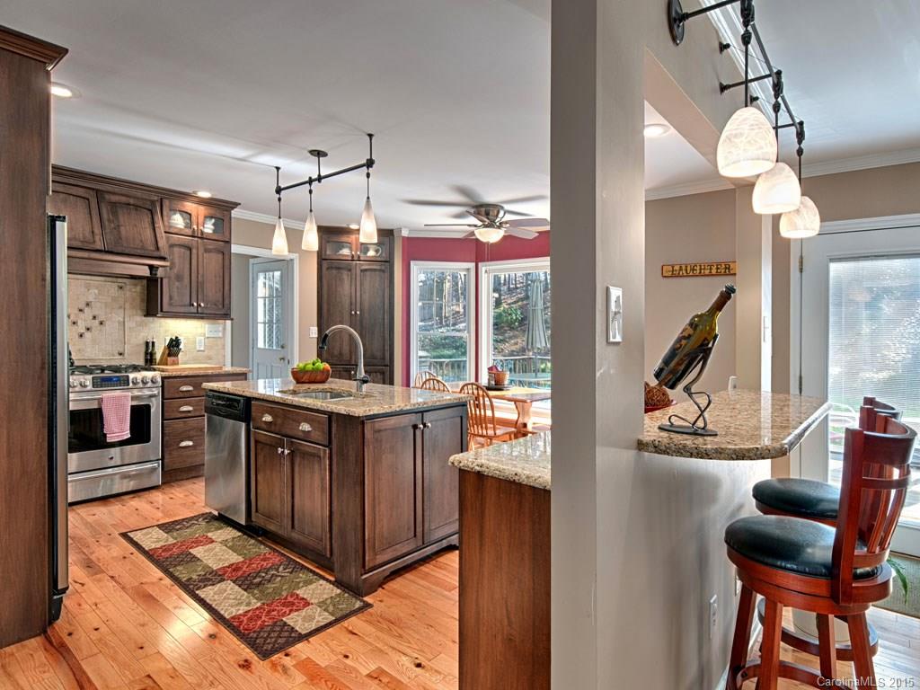 37 Wilderness Road Asheville NC 28804